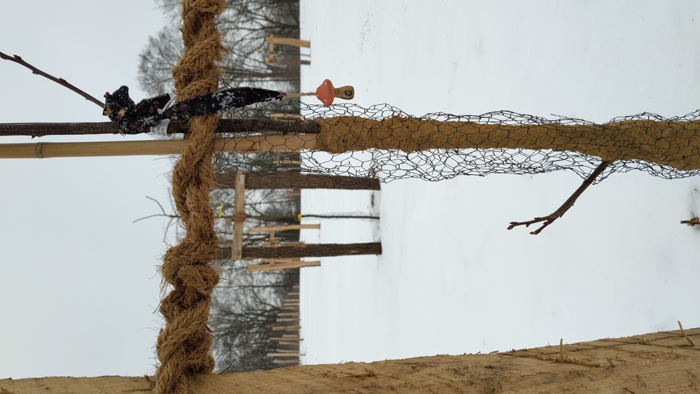 Bissschutz um die jungen Baumstämme